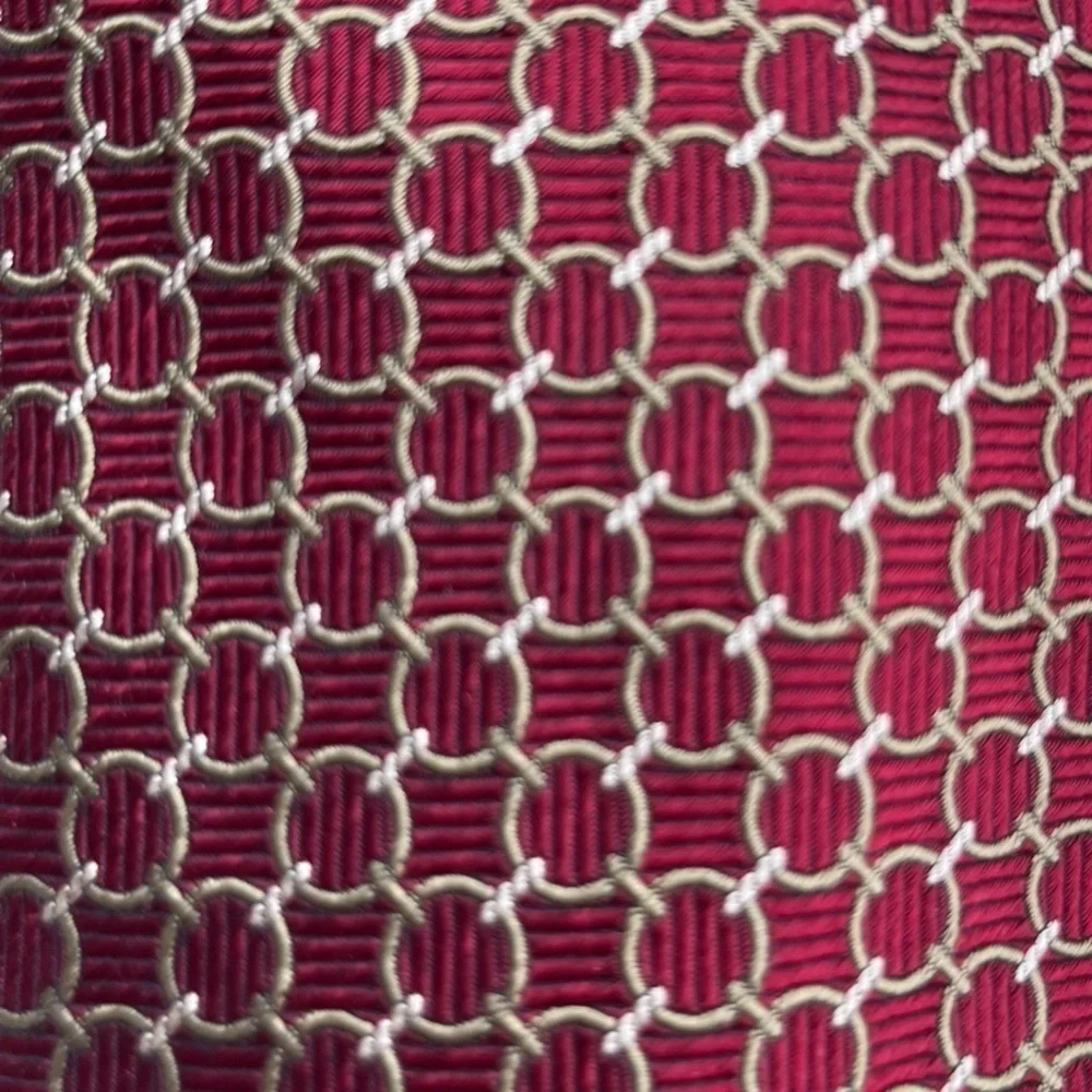 Burberry’s of London Mens Classic Maroon & Gold Chain Link Silk Tie - Picture 8 of 8